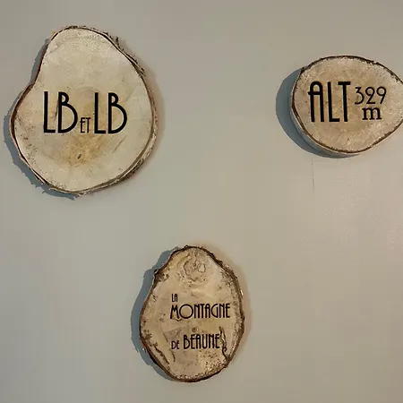 ベッド・アンド・ブレックファスト エルベー エ エルベー ボーヌ